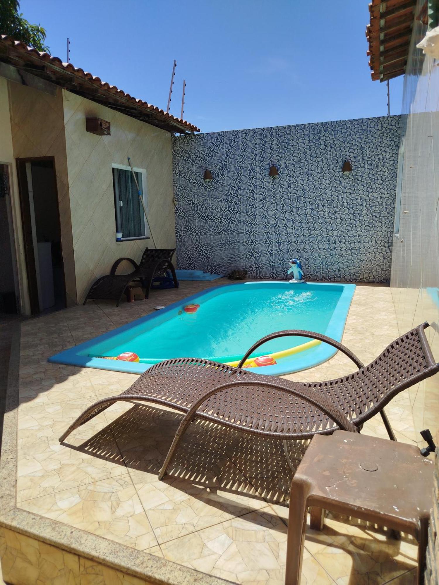 Casa de férias Alugo Casa Mobiliada Com Piscina Com 3 Quartos