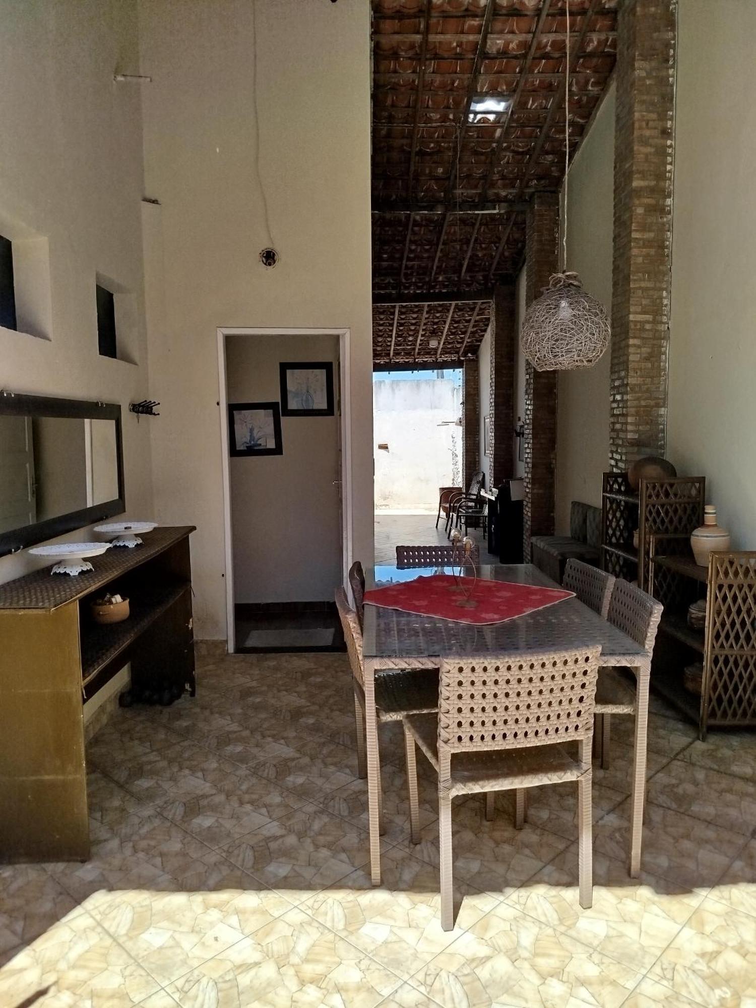 Alugo Casa Mobiliada Com Piscina Com 3 Quartos *